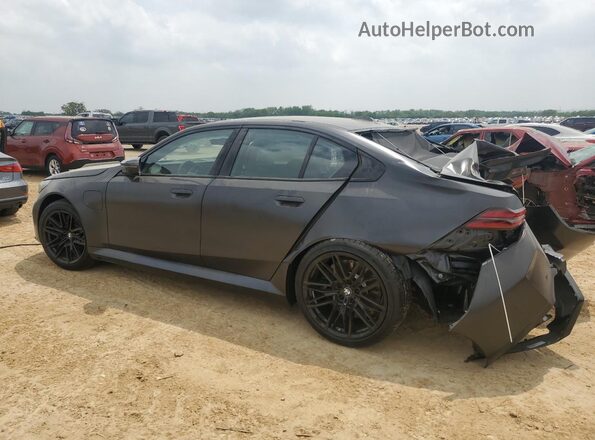 WBS83FK0XSCU02113 2025 BMW M5 Gray Trasero izquierdo