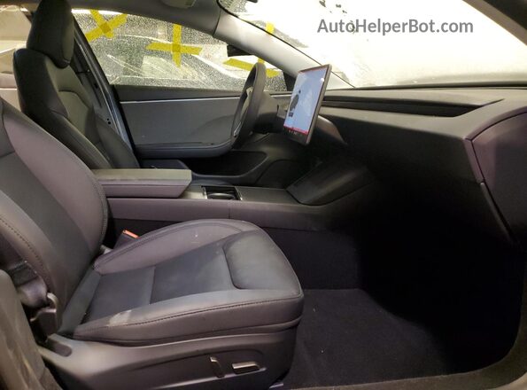 5YJ3E1EA3RF870362 2024 TESLA MODEL Серый Вид салона спереди