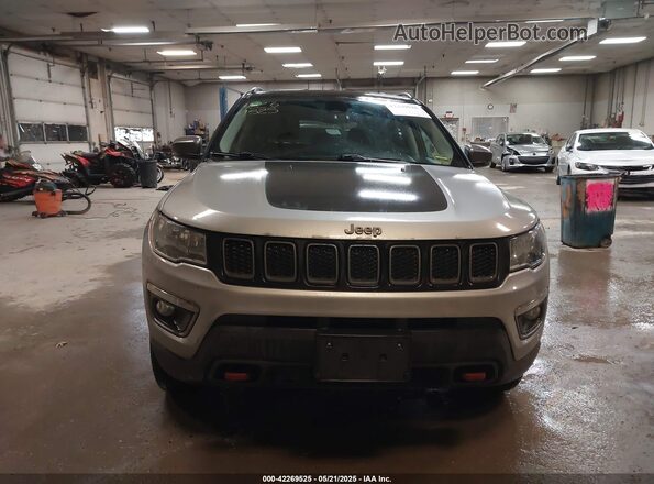 3C4NJDDB3MT587034 2021 JEEP COMPASS Silver Սարքավորումների վահանակի տեսք