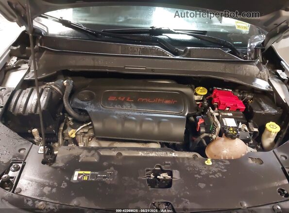 3C4NJDDB3MT587034 2021 JEEP COMPASS Silver Հետևի տեսք