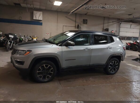 3C4NJDDB3MT587034 2021 JEEP COMPASS Silver Սալոնի 360 աստիճան տեսք