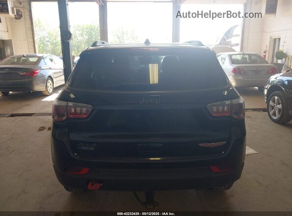 3C4NJDDBXJT174653 2018 JEEP COMPASS Dark Blue 