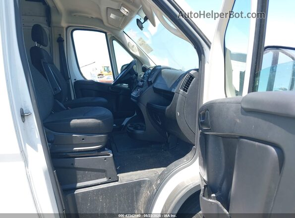 3C6LRVCG1ME574801 2021 RAM PROMASTER 2500 White Widok wnętrza z przodu
