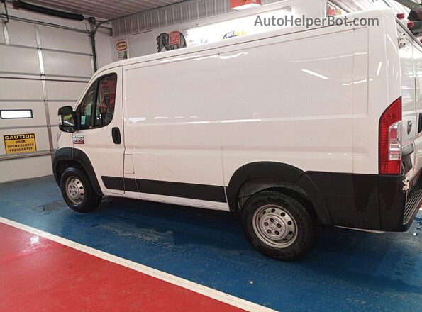3C6LRVNG8ME552517 2021 RAM PROMASTER 1500  Widok wnętrza z przodu