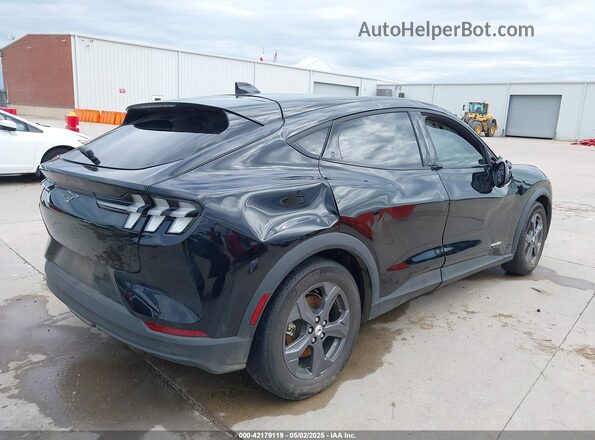 3FMTK1RM4MMA49008 2021 FORD MUSTANG MACH-E Черный Задняя правая четверть