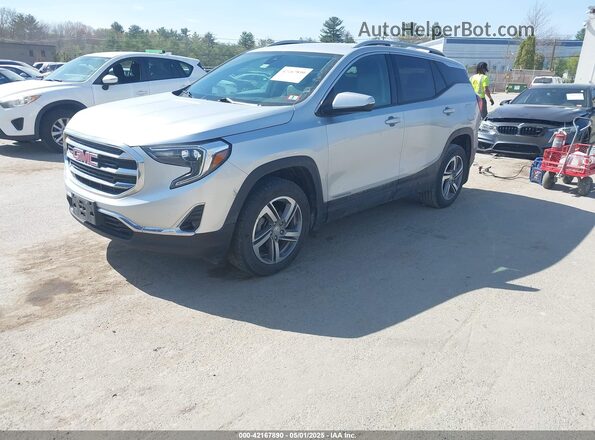 3GKALVEV3LL279033 2020 GMC TERRAIN Silver Առջևի ձախ երեք քառորդ տեսարան