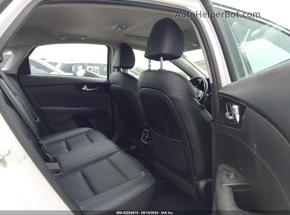 3KPF54AD0ME313177 2021 KIA FORTE White VIN კოდის სტიკერის ხედი