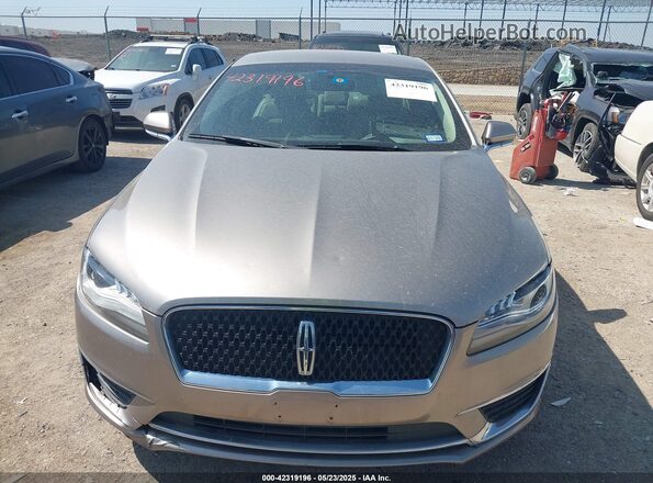 3LN6L5KU7JR605287 2018 LINCOLN MKZ HYBRID Brown ხელსაწყოთა პანელის ხედი