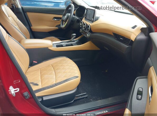 3N1AB8CV3MY262680 2021 NISSAN SENTRA Burgundy Widok wnętrza z przodu
