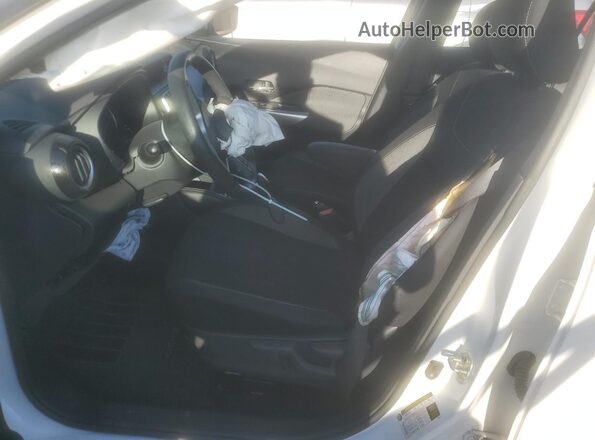 3N1CP5CV8LL537786 2020 NISSAN KICKS White Front interior view