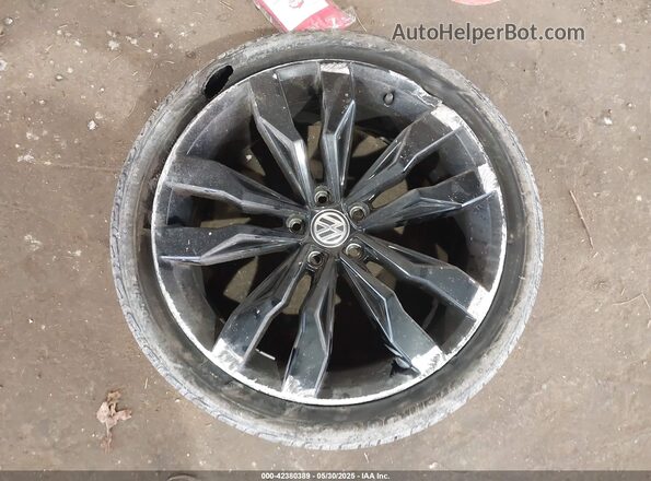 3VV2B7AX8MM050964 2021 VOLKSWAGEN TIGUAN Белый Вид щитка приборов