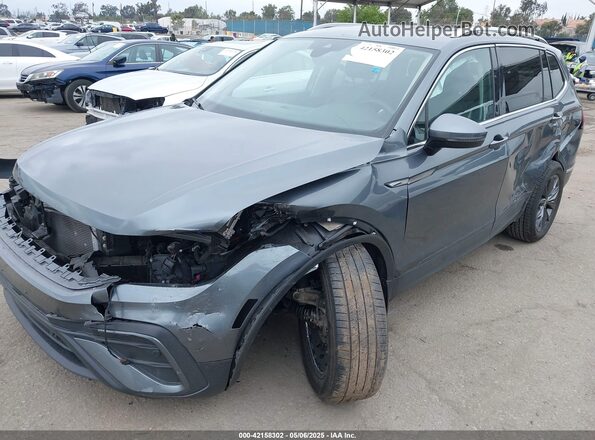3VV3B7AX0PM130980 2023 VOLKSWAGEN TIGUAN Gray Вид спереду