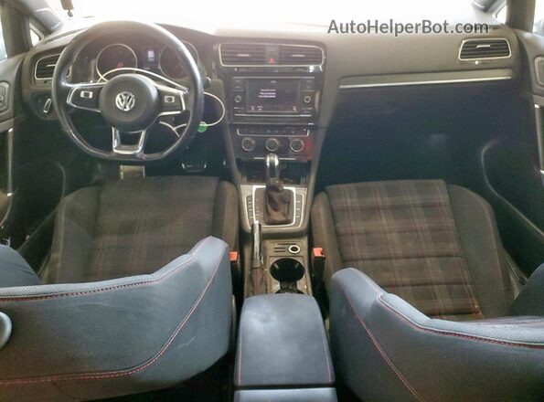 3VW447AU2JM261593 2018 VOLKSWAGEN GTI Green 