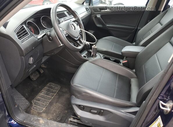 3VV3B7AX5MM114799 2021 VOLKSWAGEN TIGUAN Blue Widok wnętrza z przodu