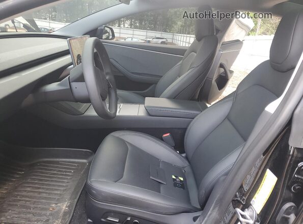5YJ3E1EA7SF878678 2025 TESLA MODEL Black Widok wnętrza z przodu