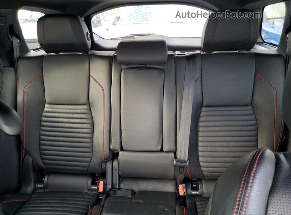 SALCT2FX7MH902780 2021 LAND ROVER DISCOVERY Red Rear seats view