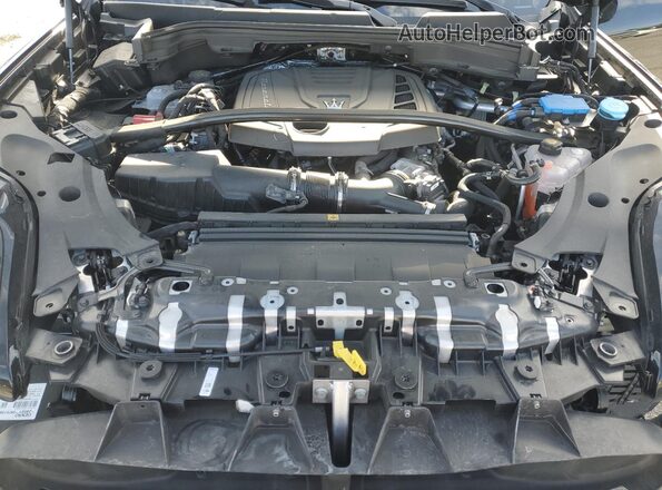 ZN682AVM7P7434172 2023 MASERATI GRECALE Black Widok komory silnika