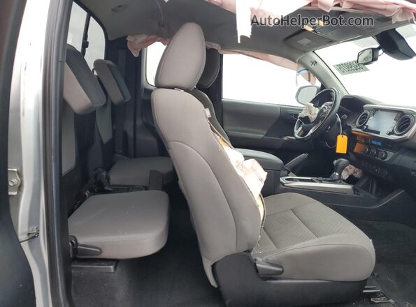 3TYRZ5CN1NT020669 2022 TOYOTA TACOMA Серебряный Вид задних сидений