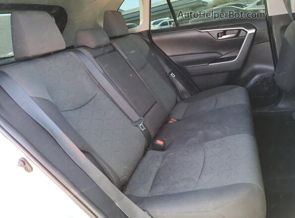 2T3P1RFV5MC220868 2021 TOYOTA LE Gray უკანა სალონის ხედი