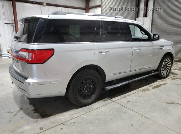 5LMJJ2LT1JEL04387 2018 LINCOLN NAVIGATOR Silver 