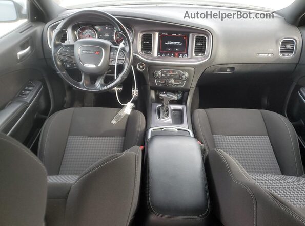 2C3CDXGJ3LH234842 2020 DODGE CHARGER Gray Widok deski rozdzielczej