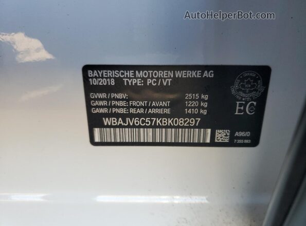 WBAJV6C57KBK08297 2019 BMW 6 SERIES White Вид підкапотного простору