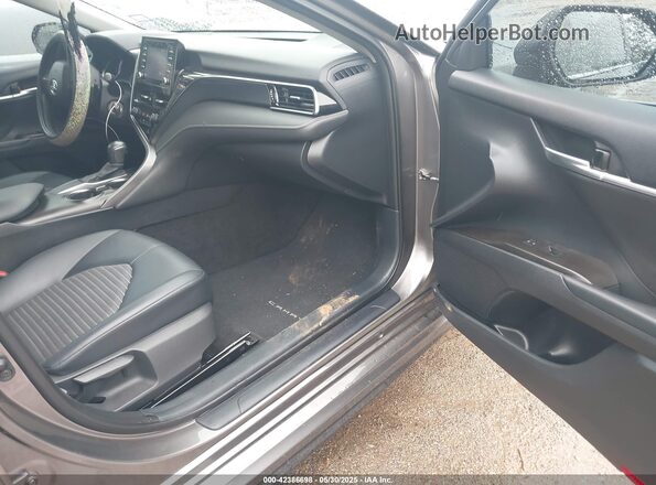4T1G11AKXMU452078 2021 TOYOTA CAMRY Gray 