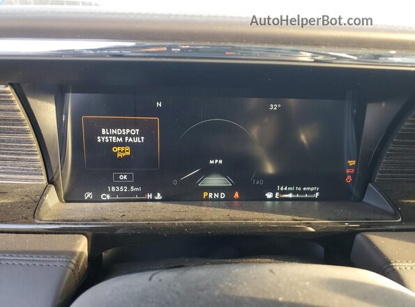 5LMJJ3TT1MEL15609 2021 LINCOLN NAVIGATOR Белый 
