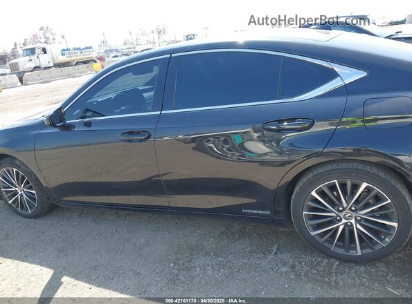 58ADA1C13NU013399 2022 LEXUS ES 300H Black 