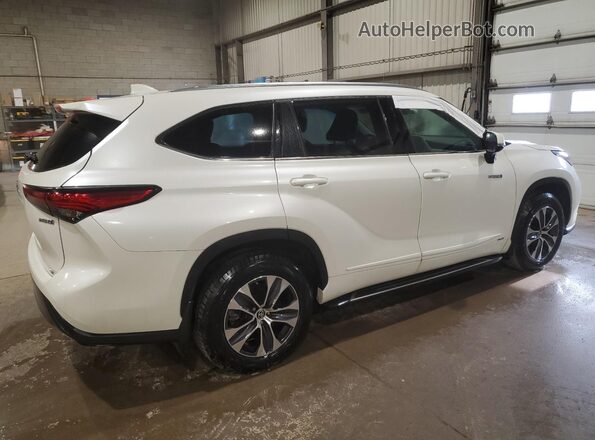 5TDHBRCH9MS530747 2021 TOYOTA LE White 
