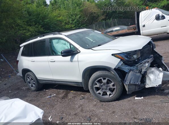 5FNYF8H61NB017374 2022 HONDA PASSPORT White უკანა სალონის ხედი