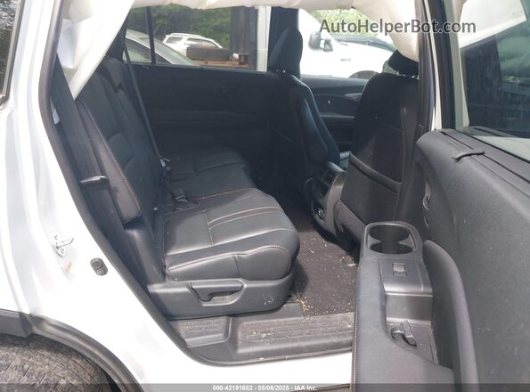 5FNYF8H61NB017374 2022 HONDA PASSPORT White VIN კოდის სტიკერის ხედი