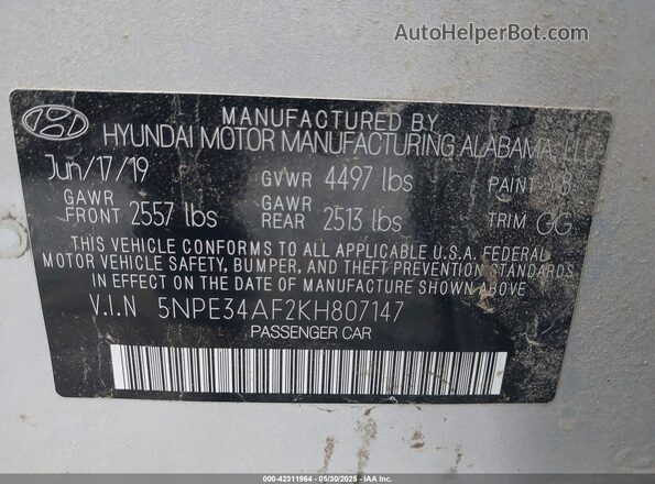5NPE34AF2KH807147 2019 HYUNDAI SONATA Silver Widok komory silnika