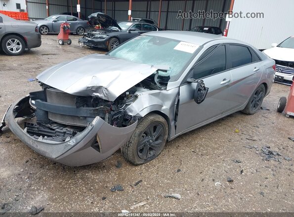 5NPLM4AG1MH030055 2021 HYUNDAI ELANTRA Silver წინა მარცხენა ხედი სამი მეოთხედიდან
