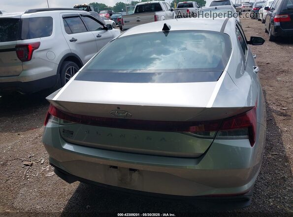 5NPLM4AG9NH065024 2022 HYUNDAI ELANTRA Gray 