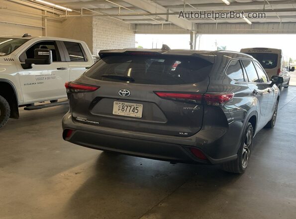 5TDGARAH2MS506372 2021 TOYOTA LE  Tył prawy