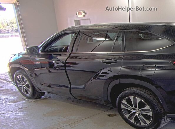 5TDGARAH6MS506374 2021 TOYOTA LE  