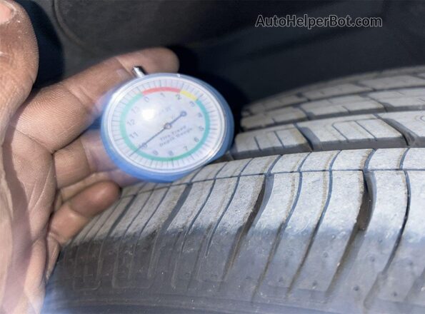 5TDZARAH3MS009680 2021 TOYOTA LE  Задняя правая четверть