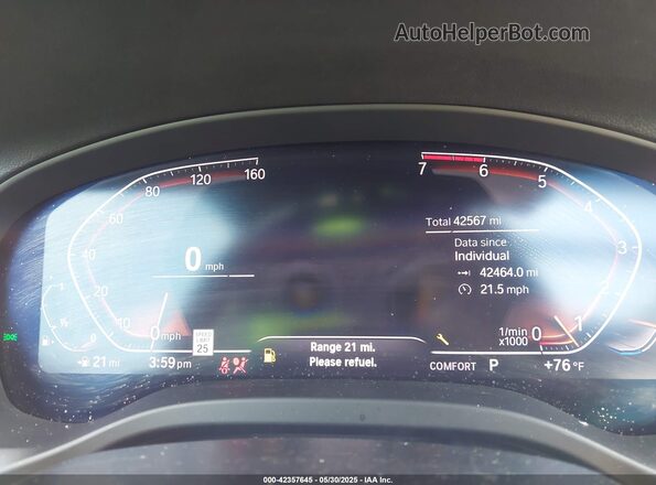 5UX2V1C03L9D10432 2020 BMW X4 Burgundy Widok tylnych siedzeń
