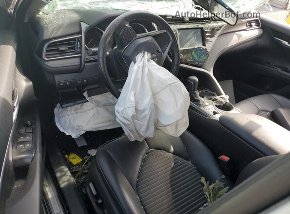 4T1G31AK9LU543920 2020 TOYOTA CAMRY Silver Dashboard view