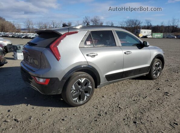 KNDCR3L1XR5128321 2024 KIA NIRO Серебряный 