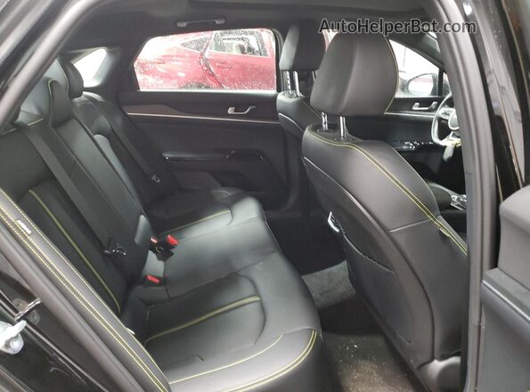 KNAG44J8XS5323795 2025 KIA K5 Black Vista de los asientos traseros