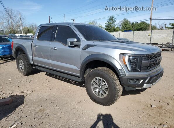 1FTFW1RG3NFC44650 2022 FORD F150 Silver Delantero derecho