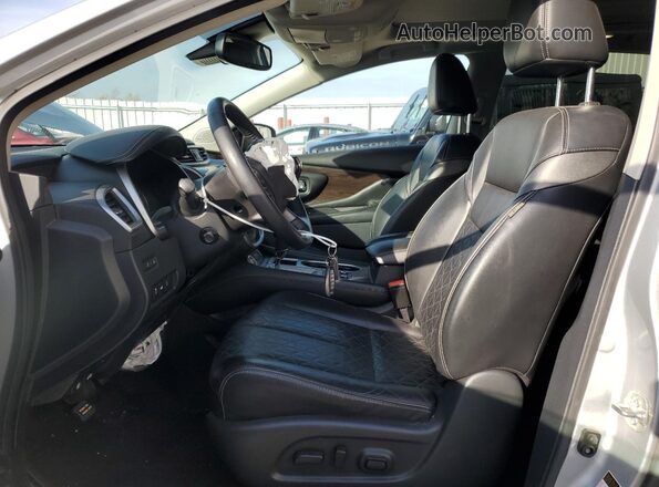 5N1AZ2DS5LN138945 2020 NISSAN MURANO Silver Front interior view