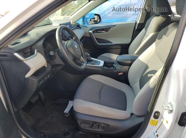 JTMR6RFV2MD014476 2021 TOYOTA LE White Սալոնի դիմացի տեսք