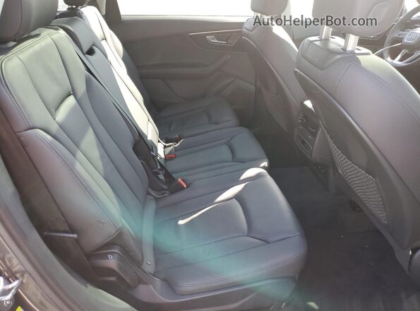 WA1LCBF77RD008780 2024 AUDI Q7 Gray Սալոնի հետևի տեսք