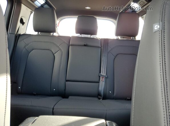 SALEJ7EX5S2364349 2025 LAND ROVER DEFENDER Черный Вид задних сидений