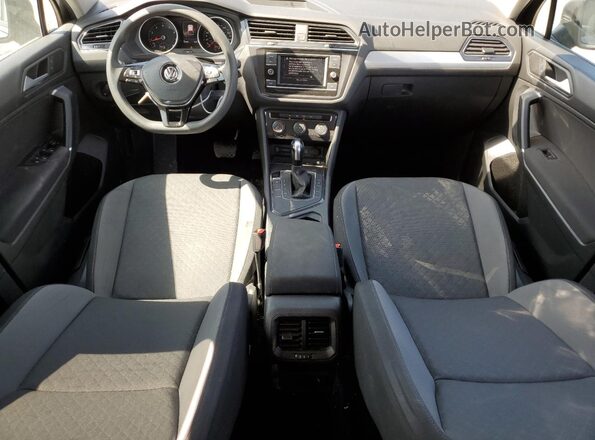 3VV1B7AX8LM122868 2020 VOLKSWAGEN TIGUAN Угольный Вид панели приборов