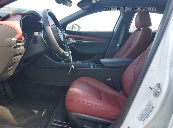 JM1BPAMM3S1756720 2025 MAZDA 3 White Vista interior delantera