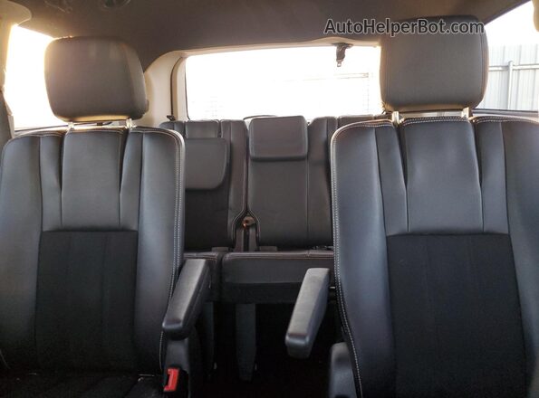 2C4RDGCG1KR707730 2019 DODGE GRAND Silver Vista de los asientos traseros